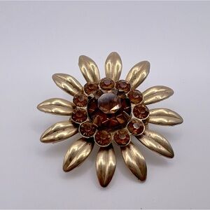 Vintage Gold Tone Sunflower Brooch Pin